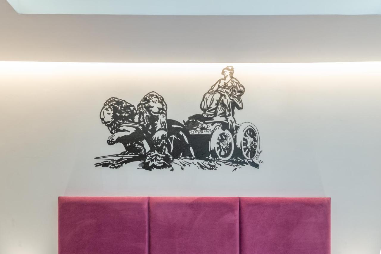 The Heart Of The City, Sol, By Monaro***** Madrid Exterior photo